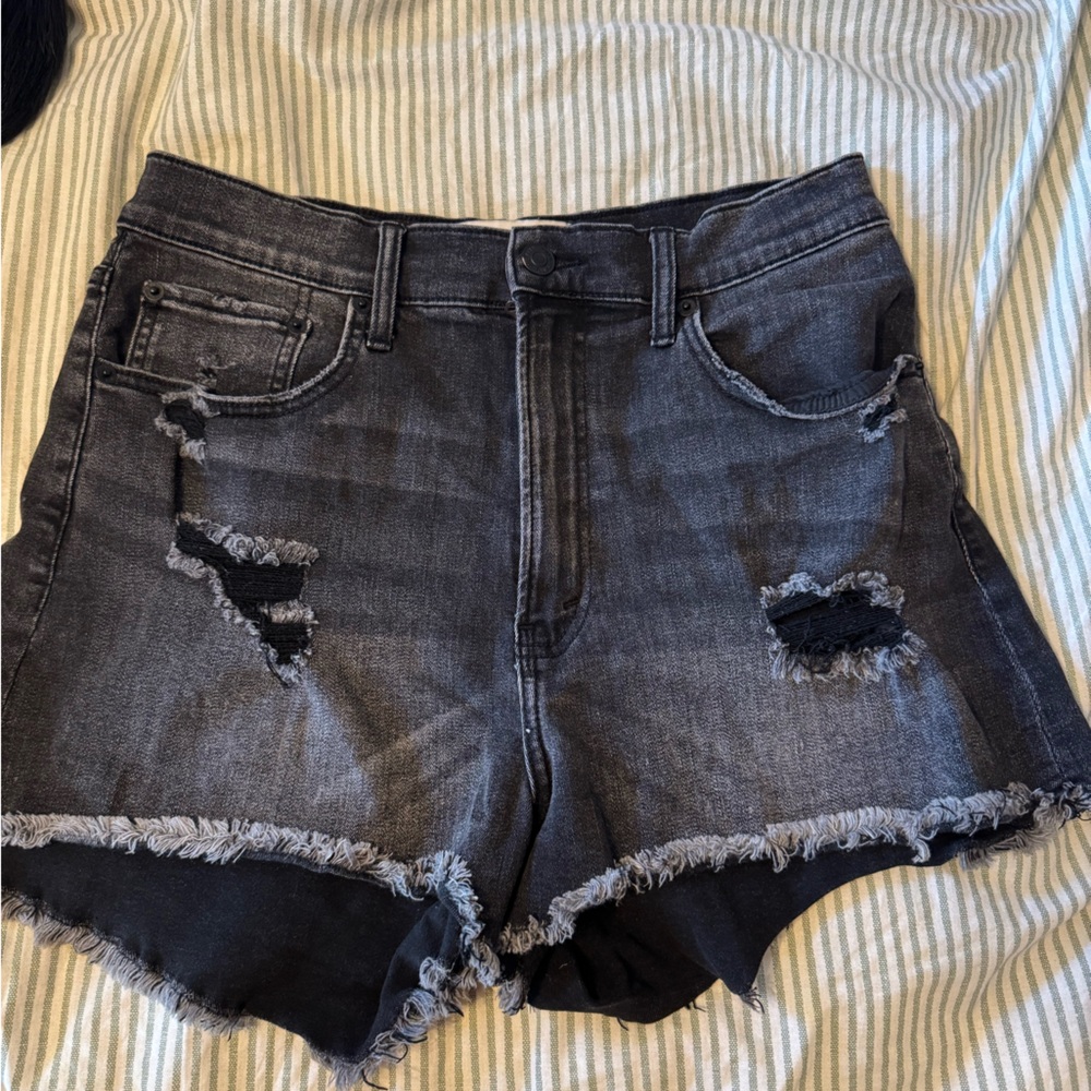 Abercrombie & Fitch Black High-Rise Shorts